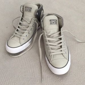 New Converse Size 9 Men’s Shoes